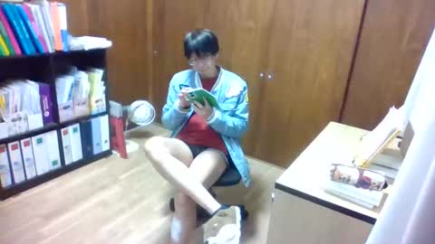 Snapshot of mostlerman chatting on December 2025 06:30:02 AM mostlerman online show from December 2025 06:30:02 AM