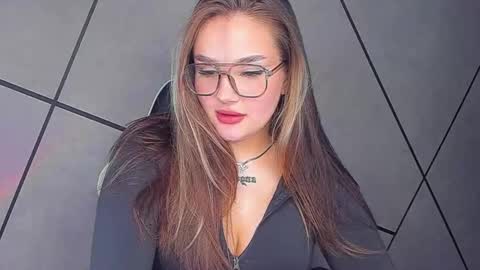 Snapshot of mousemother chatting on October 2025 03:45:01 PM Carolina online show from October 2025 03:45:01 PM