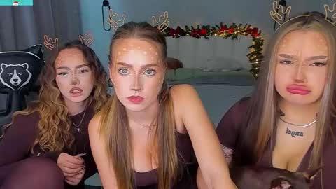 Snapshot of mousemother chatting on December 2025 07:09:01 PM Carolina online show from December 2025 07:09:01 PM