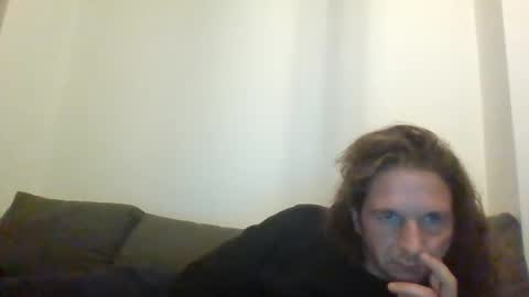 Snapshot of moz87 chatting on December 2024 08:44:02 AM moz87 online show from December 2024 08:44:02 AM