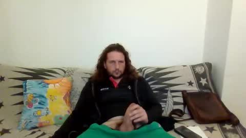 Snapshot of moz87 chatting on February 2026 08:29:01 AM moz87 online show from February 2026 08:29:01 AM