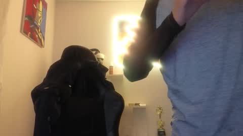 Snapshot of mr_andresr chatting on March 2026 03:23:01 AM Andy online show from March 2026 03:23:01 AM