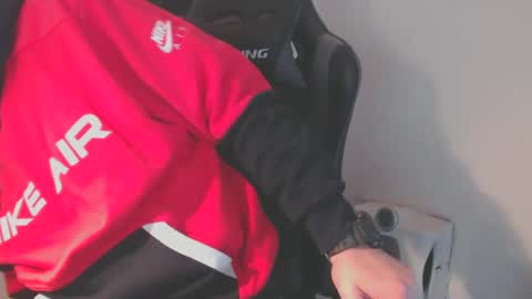 mr_boombastic2021 online show from February 2025 10:39:02 AM