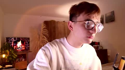 Mr Evans online show from October 2025 04:42:01 PM