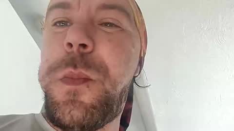 Snapshot of mr_i_ chatting on September 2025 11:12:02 AM mr_i_ online show from September 2025 11:12:02 AM