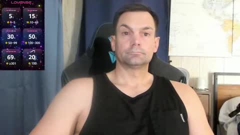 Snapshot of mr_mac69 chatting on December 2024 01:21:01 AM Cam online show from December 2024 01:21:01 AM