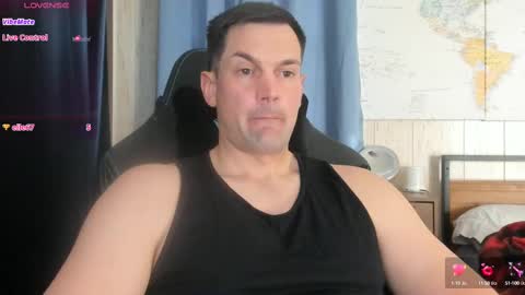 Snapshot of mr_mac69 chatting on March 2025 07:10:02 PM Cam online show from March 2025 07:10:02 PM