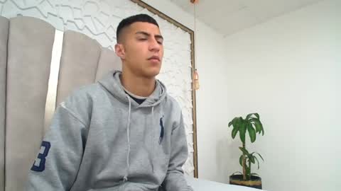 Mr Porn  online show from May 2026 12:50:02 AM