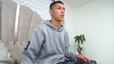 Mr Porn  online show from June 2026 01:42:02 PM