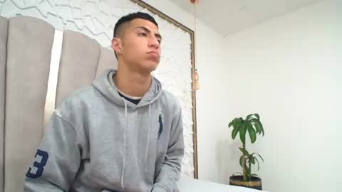 Mr Porn  online show from June 2026 05:12:01 AM