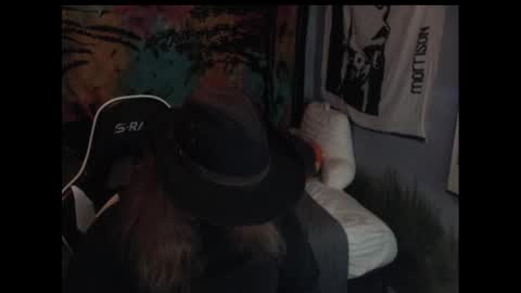 mr_strawberry online show from October 2025 04:53:02 AM