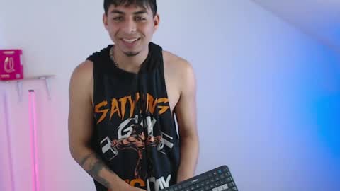 Alpha LATINO online show from April 2026 05:08:01 AM