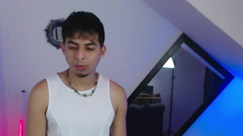Alpha LATINO online show from May 2026 04:39:02 AM