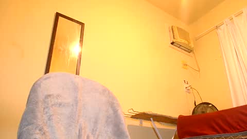 Snapshot of mrbrown_strong chatting on December 2024 06:54:02 PM mr brown online show from December 2024 06:54:02 PM