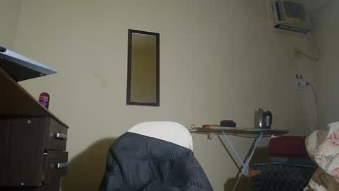 Snapshot of mrbrown_strong chatting on March 2025 07:48:01 PM mr brown online show from March 2025 07:48:01 PM