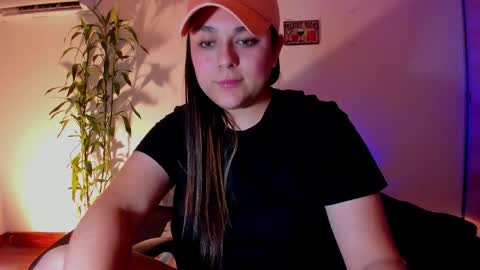 Laura online show from December 2024 01:37:02 AM