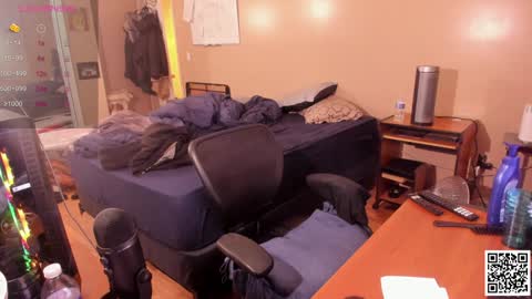 Snapshot of mrchuckdailyxxx chatting on December 2024 08:15:02 AM Chuck Daily online show from December 2024 08:15:02 AM