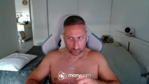 mrdr000 online show from June 2026 06:39:02 PM