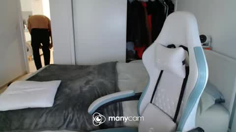 mrdr000 online show from June 2026 05:53:02 AM
