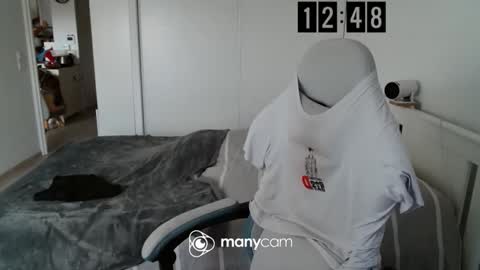 mrdr0o0o online show from December 2025 11:48:01 AM