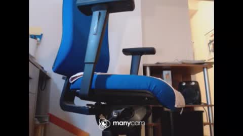 Snapshot of mrduplo1975 chatting on February 2026 06:12:01 PM MrJohnsen1975 online show from February 2026 06:12:01 PM