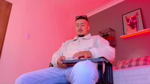 Mr Fox online show from February 2026 07:32:02 PM