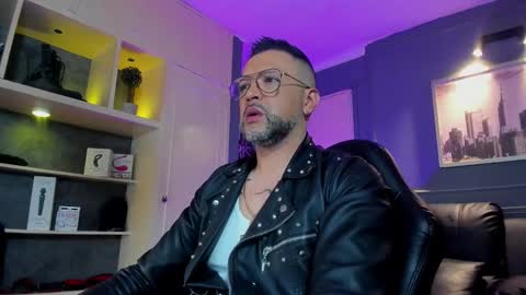 MrFrank. online show from February 2026 10:18:01 AM