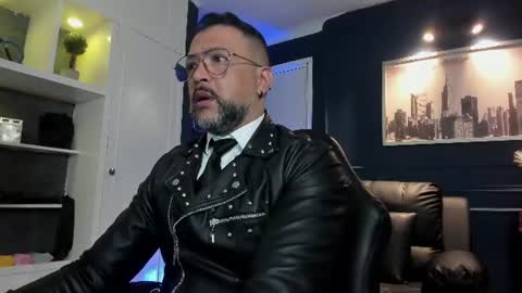 Snapshot of mrfrank_tattoo chatting on July 2026 11:25:01 AM MrFrank. online show from July 2026 11:25:01 AM