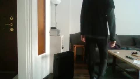 Snapshot of mrhandsomelovee chatting on March 2025 10:14:02 AM Nikola online show from March 2025 10:14:02 AM