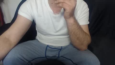 Snapshot of mrhorny_2023 chatting on January 2025 08:07:02 AM Your Mister online show from January 2025 08:07:02 AM