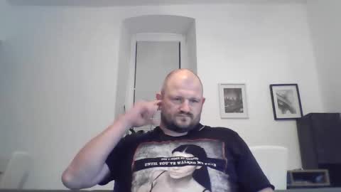 Snapshot of mrhotsex69 chatting on September 2025 07:15:01 PM mrhotsex69 online show from September 2025 07:15:01 PM