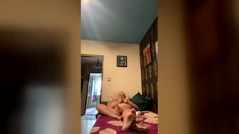 Snapshot of mrjaro chatting on April 2026 09:32:02 AM Mrjaro online show from April 2026 09:32:02 AM