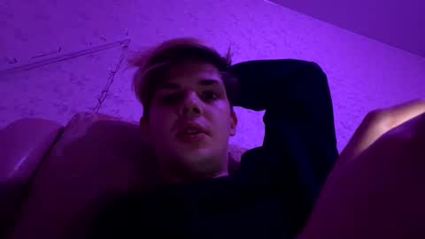 mr leo online show from December 2024 05:34:01 PM