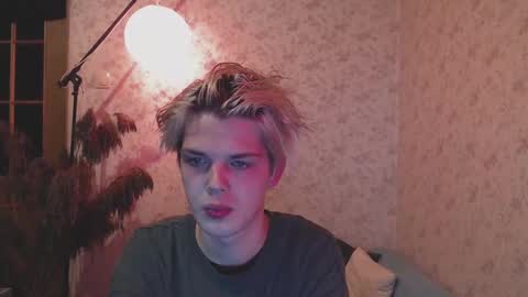 mr leo online show from February 2025 06:32:02 PM