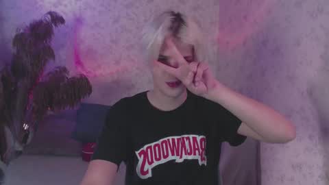 mr leo online show from March 2025 07:11:02 PM