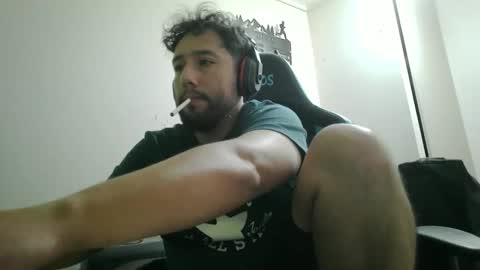 Snapshot of mrlilnice chatting on April 2026 05:27:01 AM mrlilnice online show from April 2026 05:27:01 AM