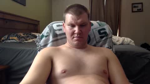 Snapshot of mrlongm8 chatting on February 2025 06:35:02 PM mrlongm8 online show from February 2025 06:35:02 PM