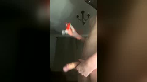 Snapshot of mrlovewhatyousee chatting on February 2026 11:36:01 PM mrlovewhatyousee online show from February 2026 11:36:01 PM