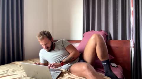 Max online show from January 2026 05:21:01 AM