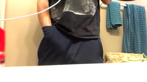 Snapshot of mrmeltyourheart chatting on November 2025 08:30:02 PM James online show from November 2025 08:30:02 PM