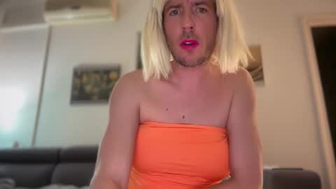 TaleOfLaura online show from February 2026 09:44:02 PM