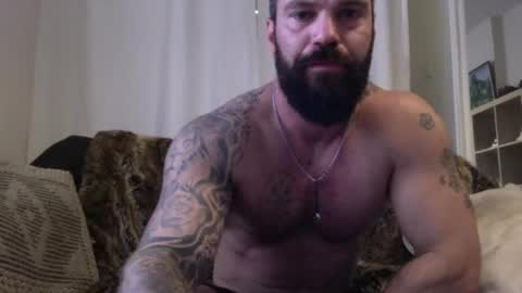 Snapshot of mrmsnow chatting on October 2025 09:39:01 AM Mr Snow online show from October 2025 09:39:01 AM