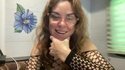 mrs_kinkie online show from December 2024 04:36:01 PM