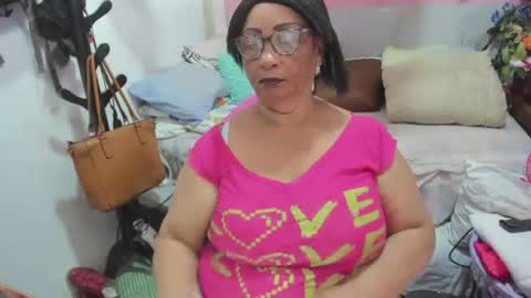 mrs_mommy online show from June 2026 07:01:02 PM