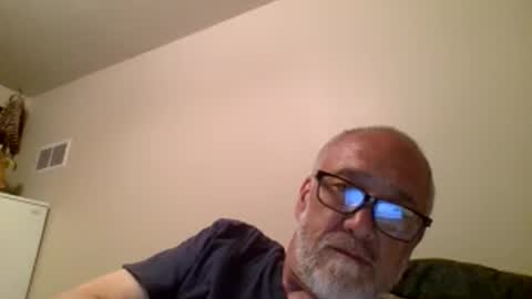 mrtease5 online show from April 2026 04:38:01 AM