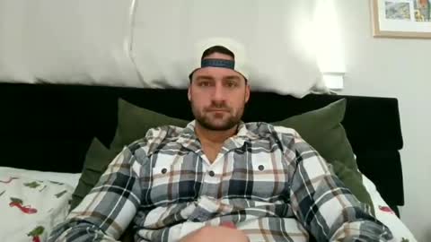 Snapshot of mrthickly818 chatting on February 2026 02:26:02 PM mrthickly818 online show from February 2026 02:26:02 PM