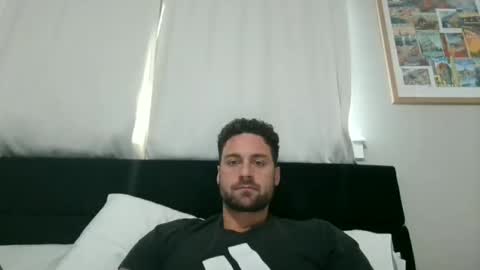 Snapshot of mrthickly818 chatting on April 2026 01:40:01 PM mrthickly818 online show from April 2026 01:40:01 PM