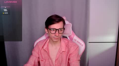 Snapshot of mrv1rginvibes chatting on December 2025 10:20:02 AM Shy Boy online show from December 2025 10:20:02 AM