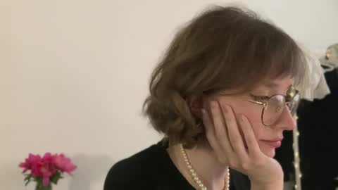 ms_christiana online show from April 2026 05:07:01 PM