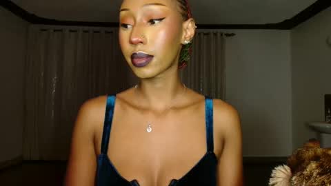 Snapshot of ms_crystal chatting on November 2025 03:33:02 PM ms_crystal online show from November 2025 03:33:02 PM